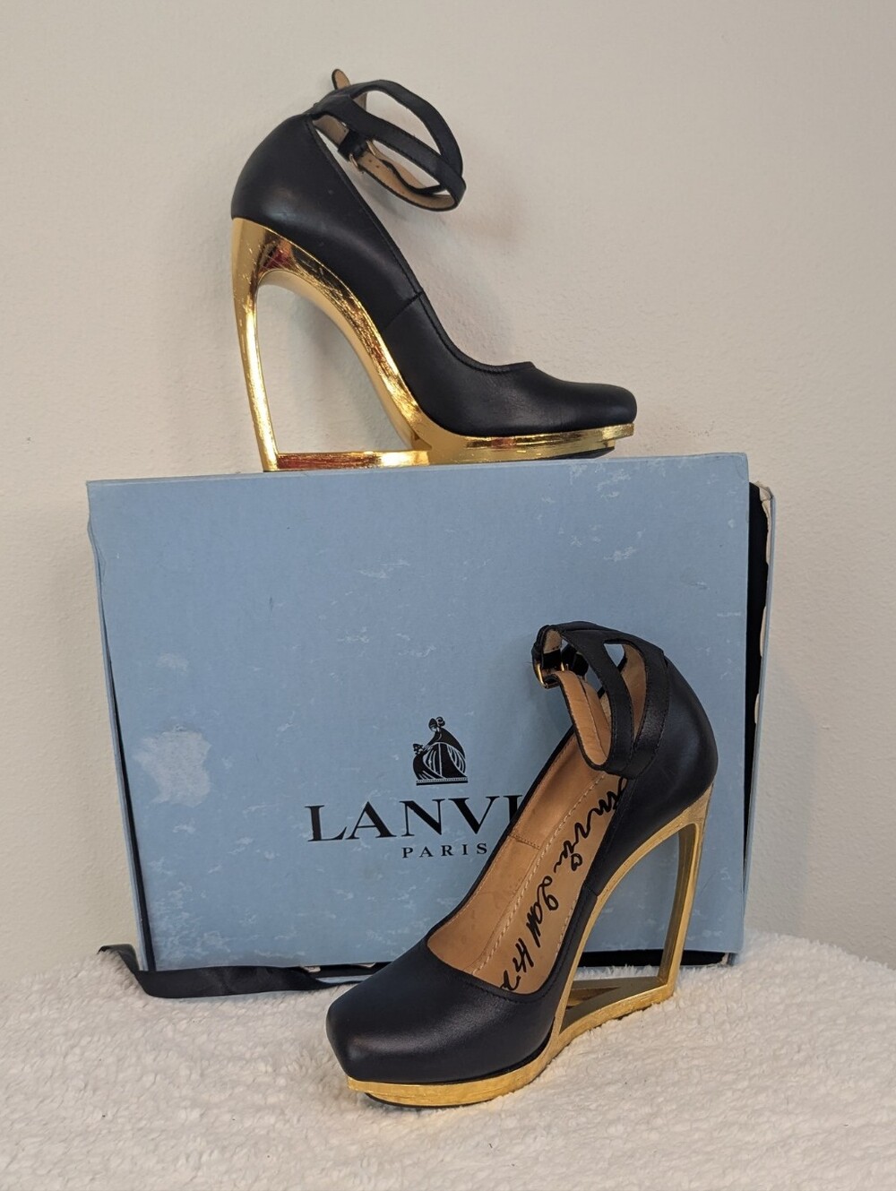 Lanvin Black Leather Gold Wedge Heel Ankle Strap Pumps Escarpin Compensé Sz 39
